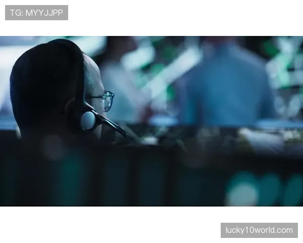 特写：裁判耳机通讯系统突发故障，幕后技术团队90秒内完成修复